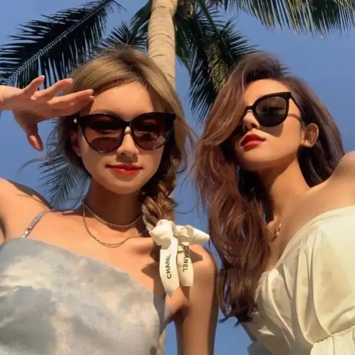 金爪女郎